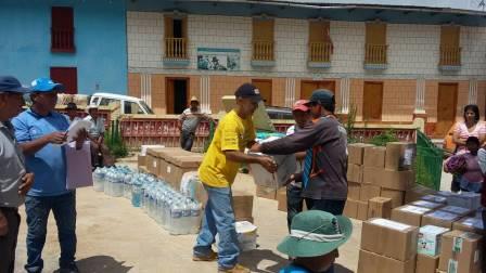 Misi�n Humanitaria Chatacancha 9 Abril 2017 U4x4A